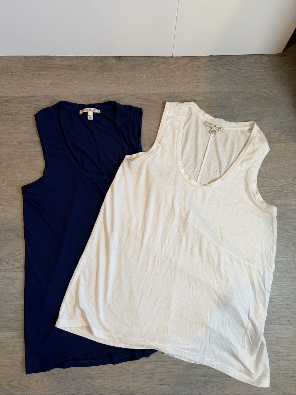 Express One Eleven Scoop Neck Tank Top Bundle Pack Blue White EUC Size M